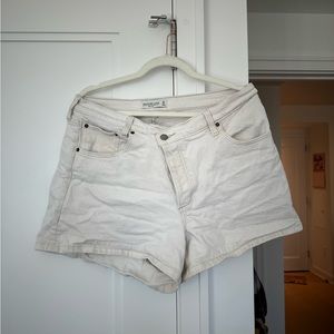 Abercrombie Women’s Curve Love Short